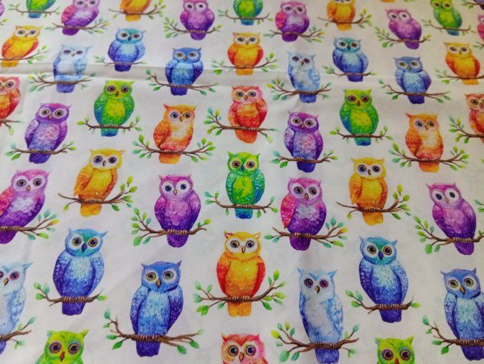 Coupon de tissu imprimé polyester souple et doux motifs chouettes animaux multicolores top qualité