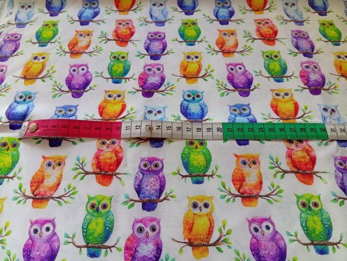Coupon de tissu imprimé polyester souple et doux motifs chouettes animaux multicolores top qualité