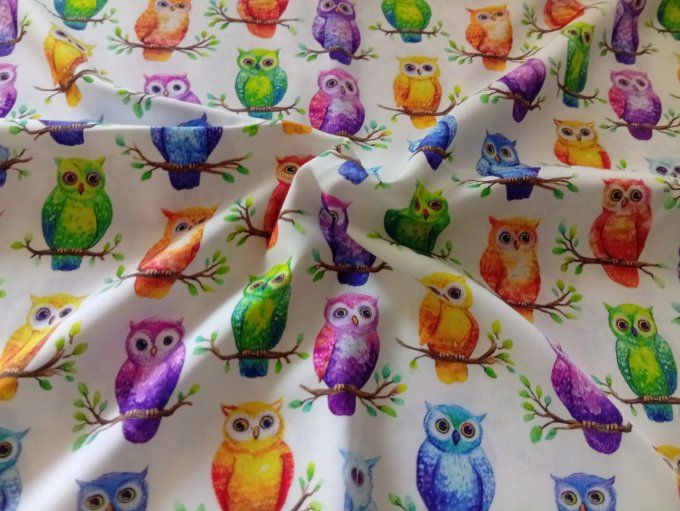Coupon de tissu imprimé polyester souple et doux motifs chouettes animaux multicolores top qualité