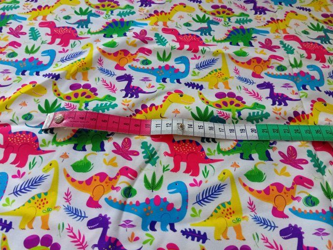 Coupon de tissu imprimé polyester souple et doux motifs dinosaures animaux multicolores top qualité