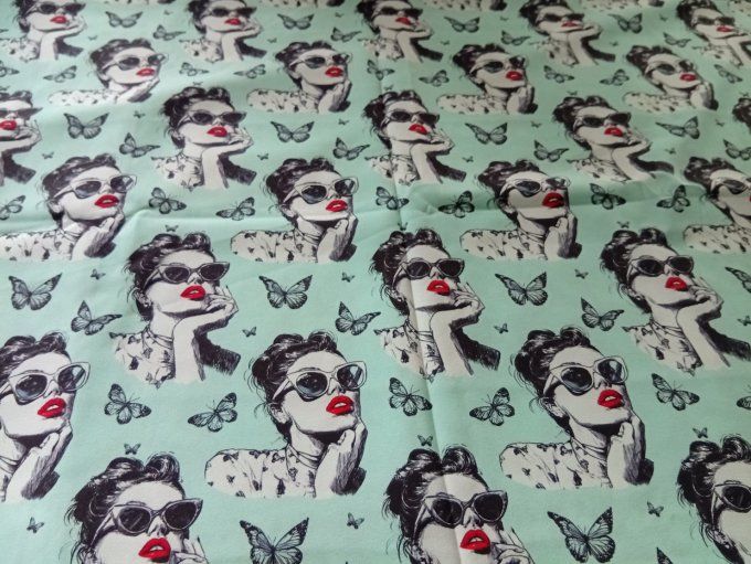 Coupon de tissu imprimé polyester souple et doux motifs femmes glamour rétro chic top qualité