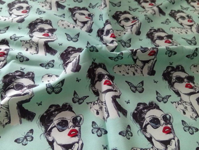 Coupon de tissu imprimé polyester souple et doux motifs femmes glamour rétro chic top qualité