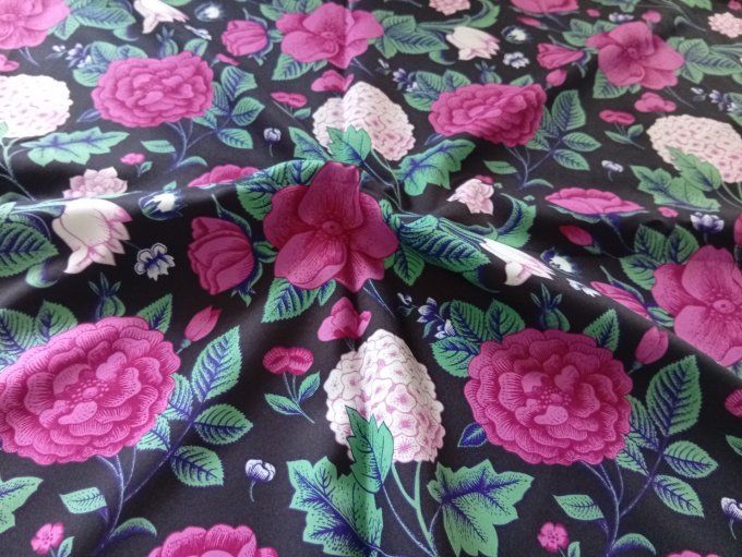 Coupon de tissu imprimé polyester souple et doux motifs fleurs feuilles top qualité
