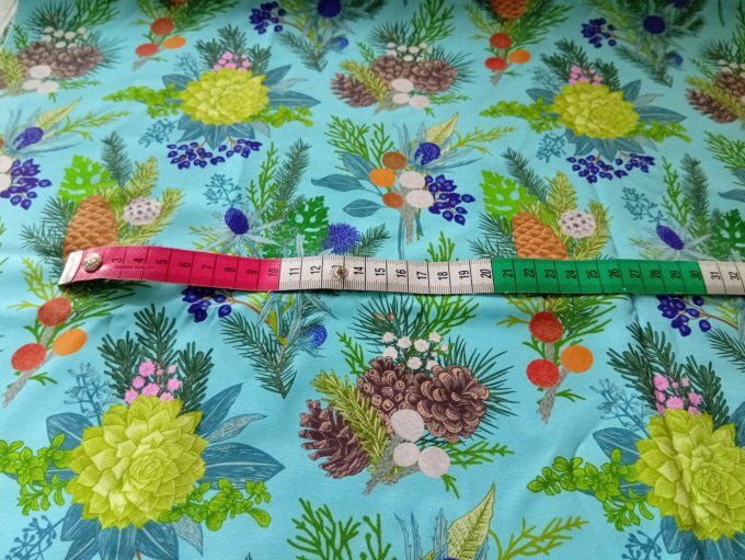 Coupon de tissu imprimé polyester souple et doux motifs pommes de pin nature top qualité