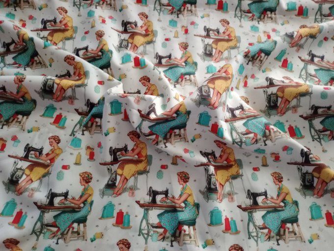 Coupon de tissu imprimé polyester souple et doux motifs couture vintage multicolore top qualité