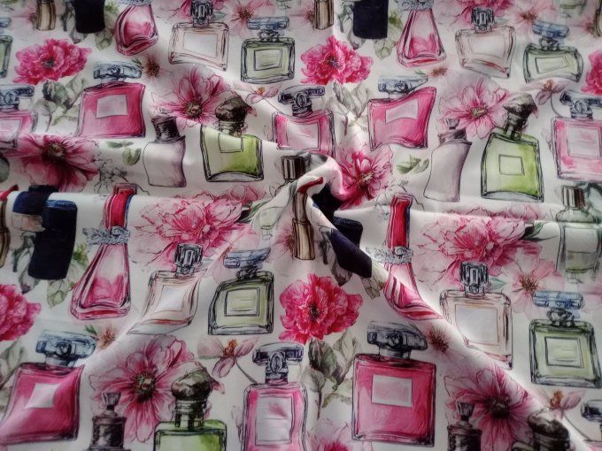 Coupon de tissu imprimé polyester souple et doux motifs parfums fleurs top qualité