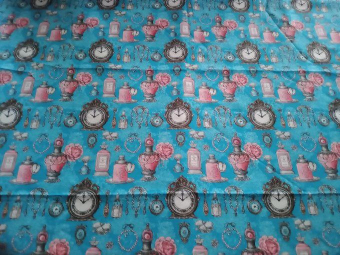 Coupon de tissu imprimé polyester souple et doux motifs parfums fleurs vintage rétro top qualité