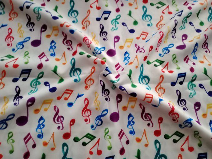 Coupon de tissu imprimé polyester souple et doux motifs notes de musique multicolores top qualité