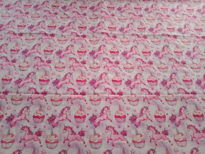 Coupon de tissu imprimé polyester souple et doux motifs licornes filles top qualité