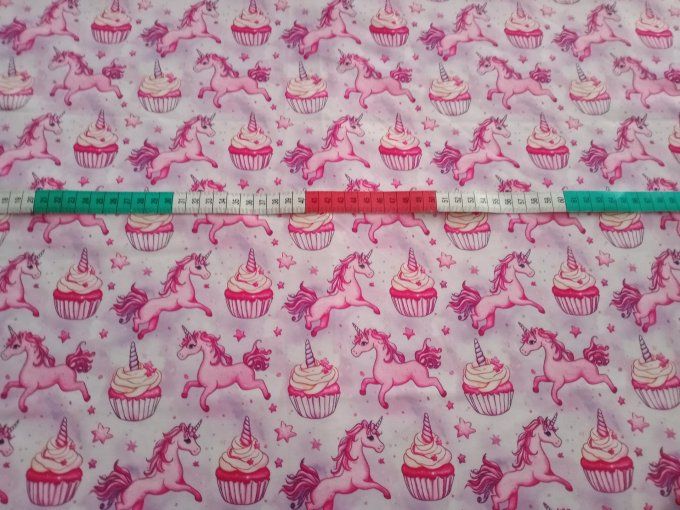 Coupon de tissu imprimé polyester souple et doux motifs licornes filles top qualité