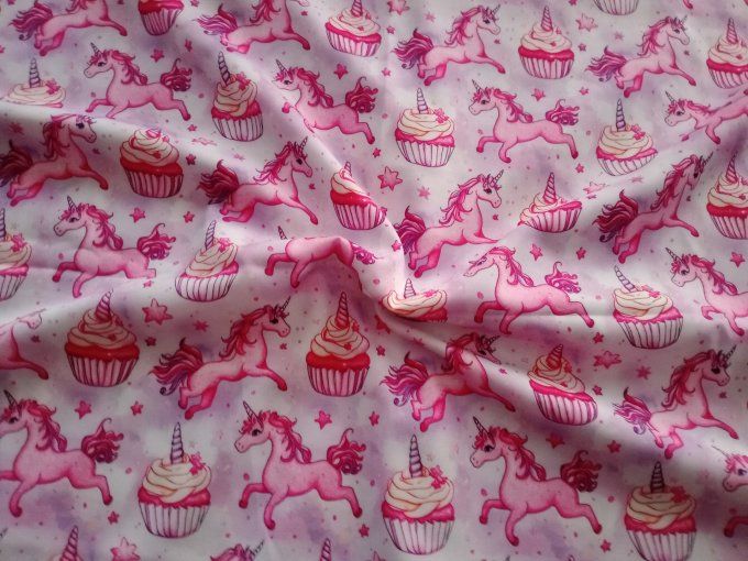 Coupon de tissu imprimé polyester souple et doux motifs licornes filles top qualité