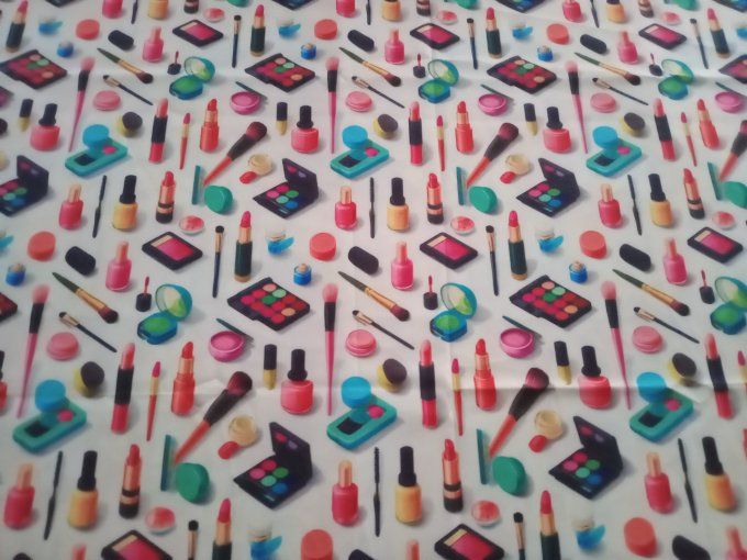 Coupon de tissu imprimé polyester souple et doux motifs maquillage top qualité