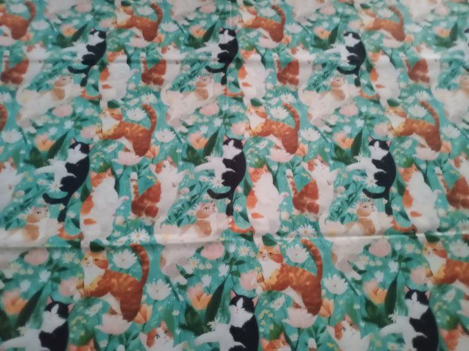 Coupon de tissu imprimé polyester souple et doux motifs chats animaux top qualité