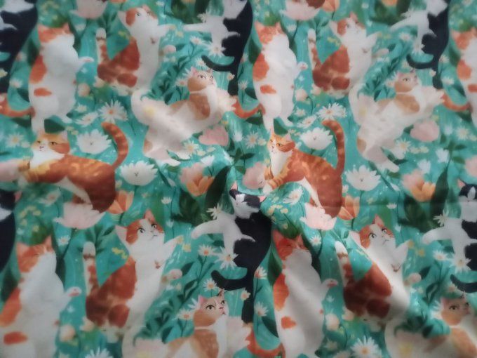 Coupon de tissu imprimé polyester souple et doux motifs chats animaux top qualité