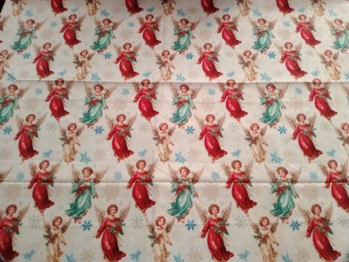 Coupon de tissu polyester souple et doux motifs anges top qualité