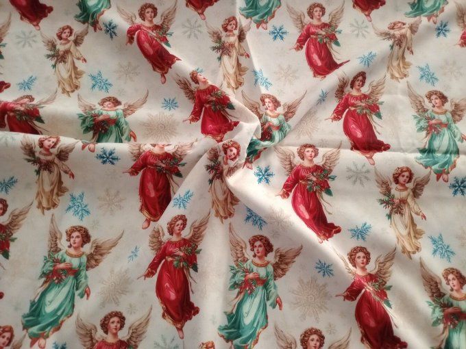 Coupon de tissu polyester souple et doux motifs anges top qualité