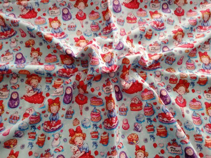 Coupon de tissu imprimé polyester souple et doux motifs fillettes gateaux top qualité