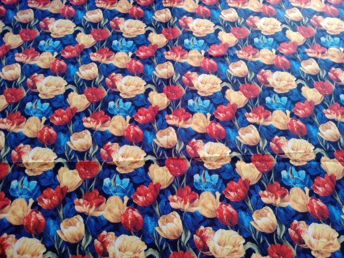Coupon de tissu imprimé polyester souple et doux motifs fleurs multicolores top qualité