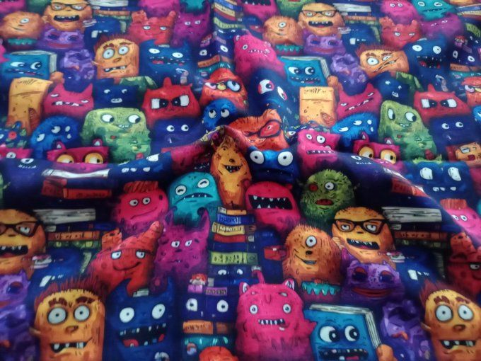 Coupon de tissu imprimé polyester souple et doux motifs monstres multicolores top qualité