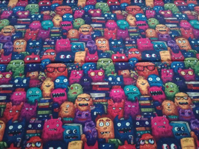 Coupon de tissu imprimé polyester souple et doux motifs monstres multicolores top qualité