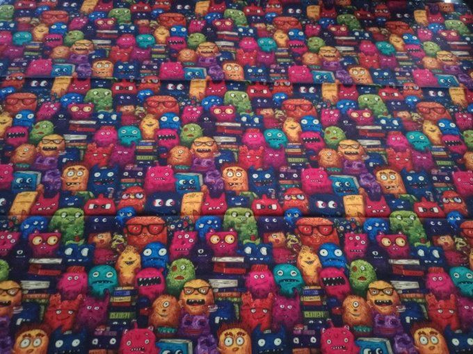 Coupon de tissu imprimé polyester souple et doux motifs monstres multicolores top qualité