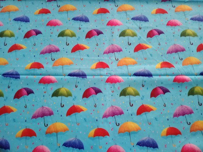 Coupon de tissu imprimé polyester souple et doux motifs parapluies multicolores top qualité
