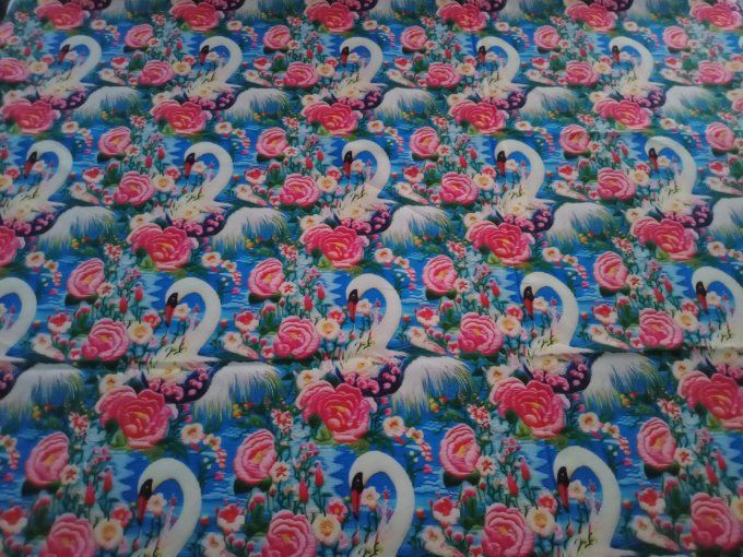 Coupon de tissu imprimé polyester souple et doux motifs cygnes animaux fleurs top qualité